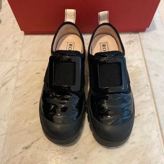 ロジェヴィヴィエ(ROGER VIVIER)の【rei様専用】ロジェヴィヴィエ　パテントレザー　ウォーキーヴィヴィ　　35(スニーカー)