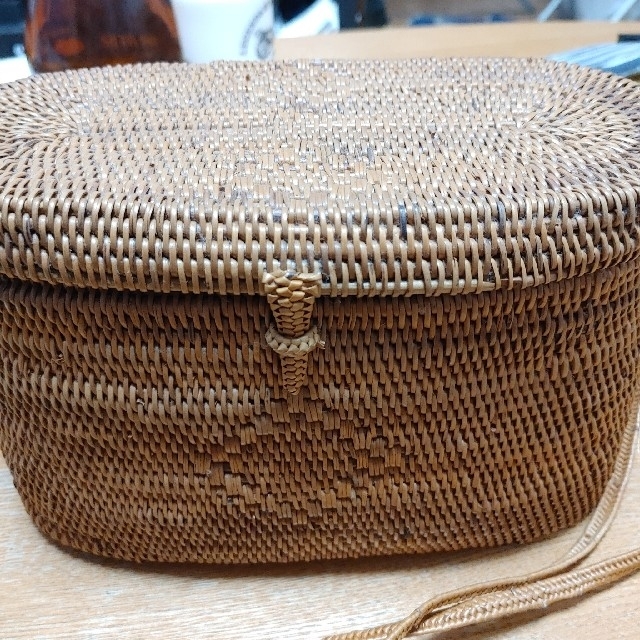 インドネシア製かごバック レディースのバッグ(かごバッグ/ストローバッグ)の商品写真