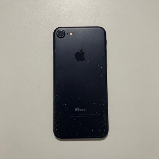 iPhone(アイフォーン)のiPhone7 ブラック　128GB 本体のみ スマホ/家電/カメラのスマートフォン/携帯電話(スマートフォン本体)の商品写真