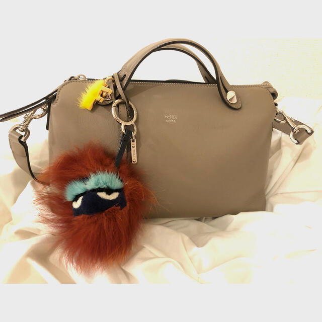 FENDI(フェンディ)のFENDIフェンディBAG BUGS モンスターファーバッグチャーム ハンドメイドのファッション小物(バッグチャーム)の商品写真