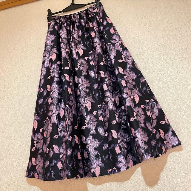 らるん様⭐︎thomas magpieラメジャガード花柄ロングスカート レディースのスカート(ロングスカート)の商品写真
