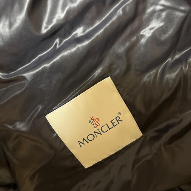 MONCLER(モンクレール)のモンクレール　ダウンベスト　サイズ　希少5 ジャパンタグ有り メンズのジャケット/アウター(ダウンベスト)の商品写真