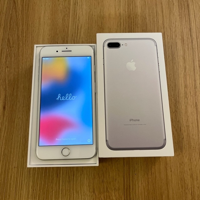 iPhone7 plus 128G シルバー　SIMフリー　シルバー