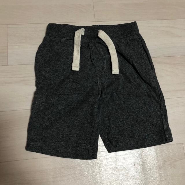 babyGAP(ベビーギャップ)のbabyGapハーフパンツ キッズ/ベビー/マタニティのキッズ服男の子用(90cm~)(パンツ/スパッツ)の商品写真