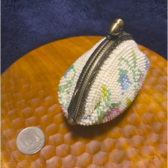 ハンドメイド Campanula(カンパニュラ・釣鐘草)のビーズのがま口 白-me ... ハンドメイド Campanula(カンパニュラ・釣鐘草)のビーズのがま口 黒