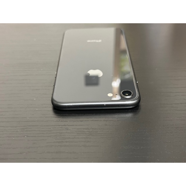 iPhone(アイフォーン)のiPhone 8 64GB SIMフリー スマホ/家電/カメラのスマートフォン/携帯電話(スマートフォン本体)の商品写真