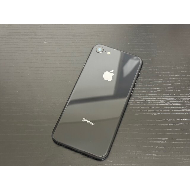 iPhone(アイフォーン)のiPhone 8 64GB SIMフリー スマホ/家電/カメラのスマートフォン/携帯電話(スマートフォン本体)の商品写真