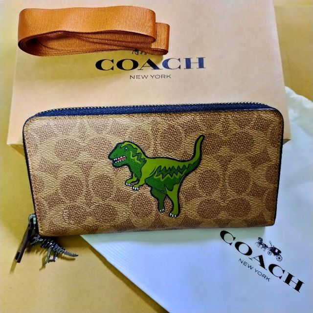 2022人気特価 COACH - レア商品♪ COACH アコーディオンウォレット