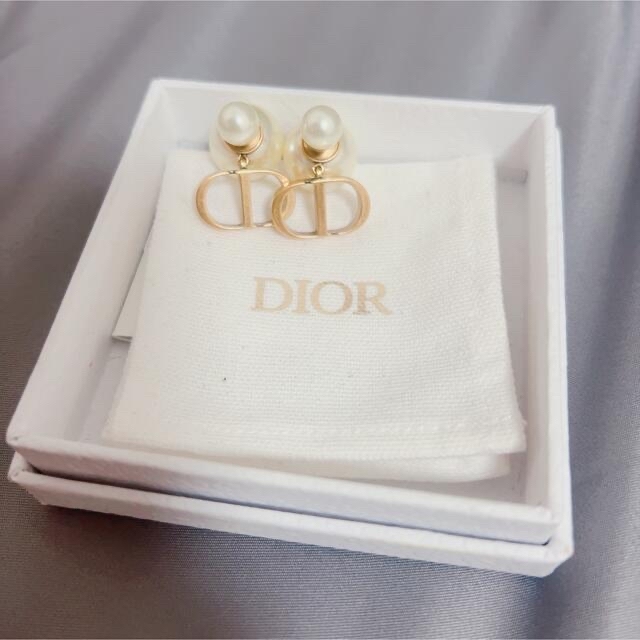 好評HOT】 DIOR ピアスの通販 by つばさ's shop｜ラクマ