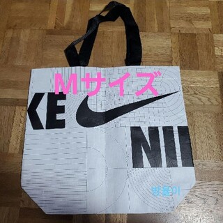 NIKE - NIKE エコバッグ 韓国 M ①の通販 by 방율이's shop｜ナイキ ...