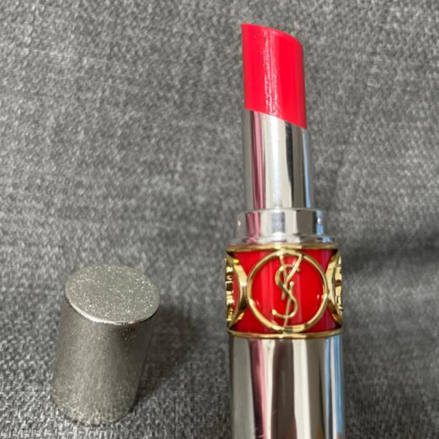 Yves Saint Laurent Beaute(イヴサンローランボーテ)のYSL 口紅　5 コスメ/美容のベースメイク/化粧品(口紅)の商品写真