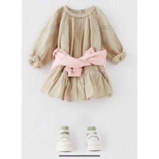 ザラキッズ(ZARA KIDS)の新品 ZARA baby kids  エンブロイダリーレースワンピース 92cm(ワンピース)