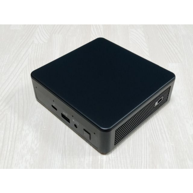 Intel NUC 第11世代 i5-1135G7 NUC11PAKi5 スマホ/家電/カメラのPC/タブレット(デスクトップ型PC)の商品写真