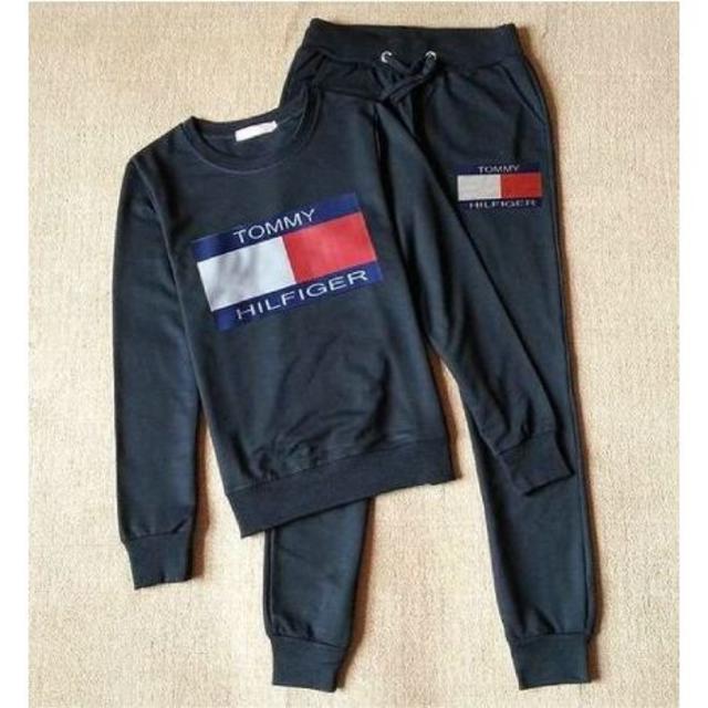 TOMMY HILFIGER - 送料無料☆トミーセットアップ 裏起毛 上下セットの