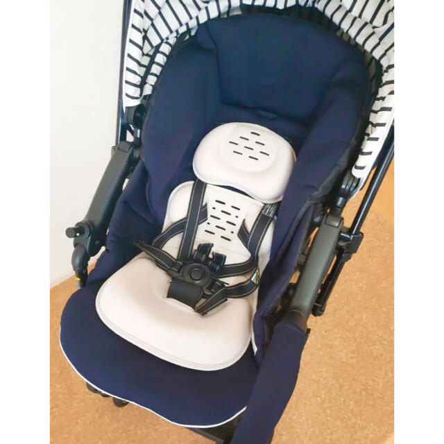 美品】コンビベビーカー メチャカルハンディオート4キャス ルクス