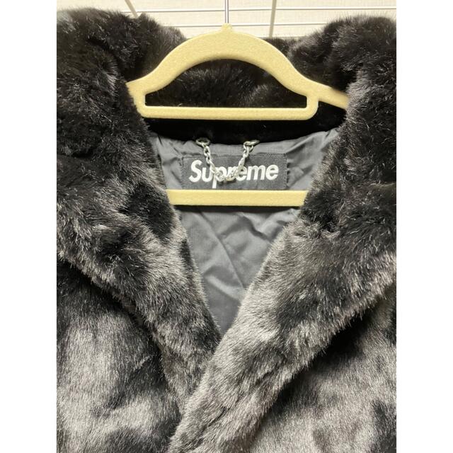 Supreme(シュプリーム)のSupreme シュプリーム Faux Fur Coat フェイクファーコート レディースのジャケット/アウター(毛皮/ファーコート)の商品写真