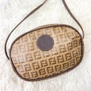 フェンディ(FENDI)の希少♥フェンディ ショルダーバッグ ズッキーノ ズッカ柄 ダブルFFロゴ レザー(ショルダーバッグ)