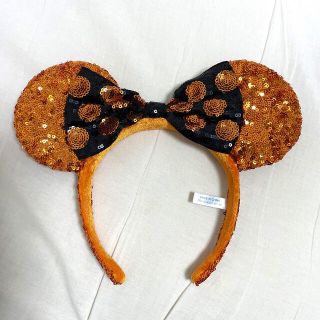 ディズニー(Disney)のスパンコールカチューシャ　オレンジ(カチューシャ)