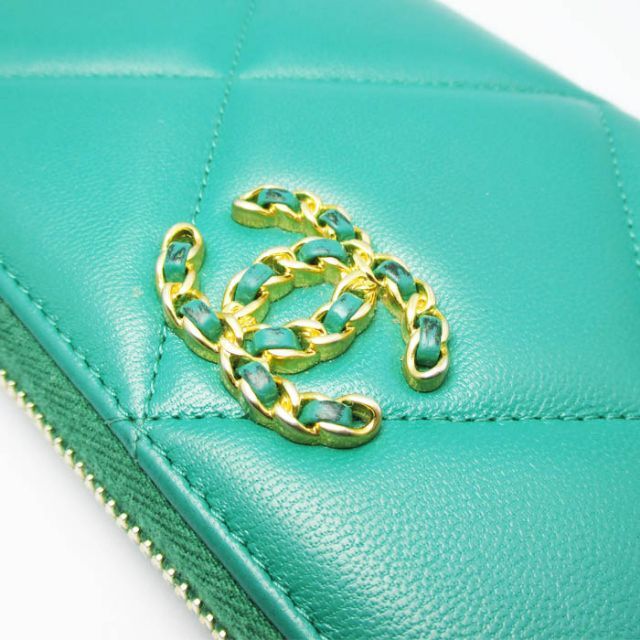 CHANEL 19 ロング ジップウォレット ラウンドファスナー長財布 CHANEL 19 ロング ジップウォレット ラウンドファスナー長財布