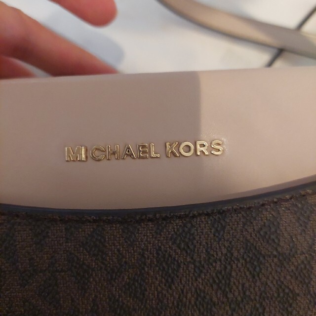 Michael Kors(マイケルコース)のマイケルコース　モノグラム　ピンク　ショルダーバッグ レディースのバッグ(ショルダーバッグ)の商品写真