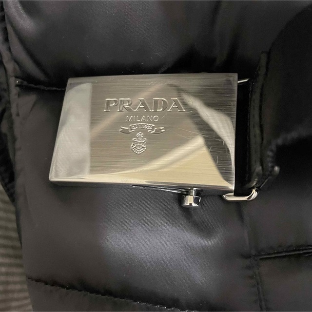 PRADA(プラダ)のなつ様専用🎀プラダ　PRADA  ダウン　コート🎀値下げしました🎀 レディースのジャケット/アウター(ダウンジャケット)の商品写真