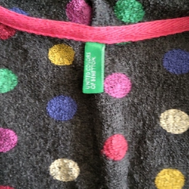 BENETTON(ベネトン)のベネトン スウェットジップアップパーカー 130 キッズ/ベビー/マタニティのキッズ服女の子用(90cm~)(ジャケット/上着)の商品写真