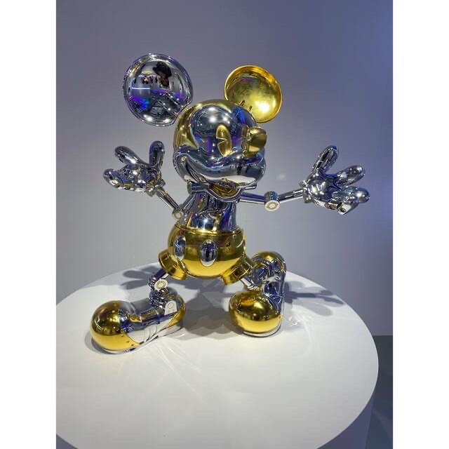 Mickey Mouse Now and Future 空山基 | wafid.co