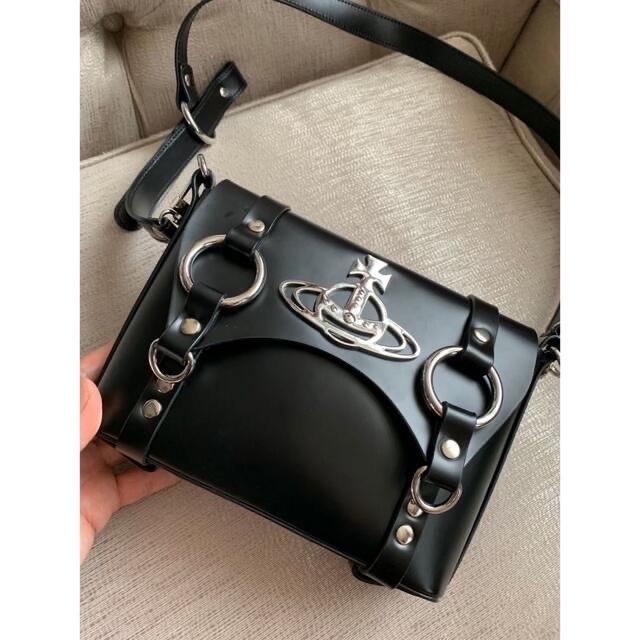 在庫処分アウトレット Vivienne Westwood BETTY ヴィヴィアンウエスト