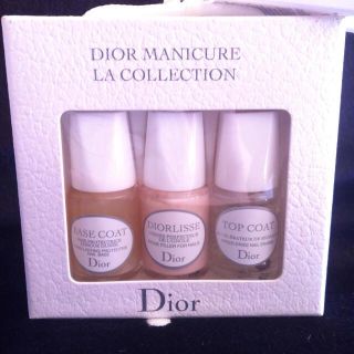 ディオール(Dior)のDior ピンクベージュネイル(ネイルケア)