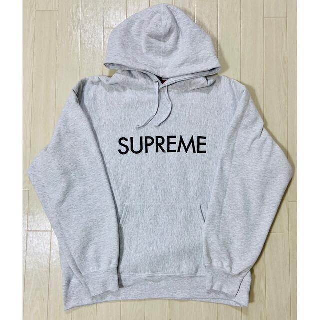 シュプリームSupreme capital Hooded sweatshirt