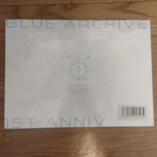 ブルーアーカイブ　1周年公式ファンブック エンタメ/ホビーの本(アート/エンタメ)の商品写真