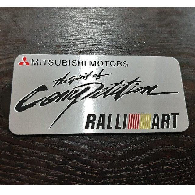 三菱(ミツビシ)の送料無料　MITSUBISHI  ラリーアートロゴメタルステッカー 自動車/バイクの自動車(車外アクセサリ)の商品写真