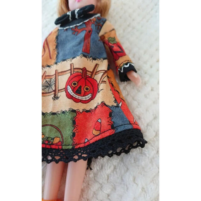 Takara Tomy(タカラトミー)のほぼ未使用品 リカちゃん人形 かぼちゃワンピース ハンドメイド ハンドメイドのぬいぐるみ/人形(人形)の商品写真