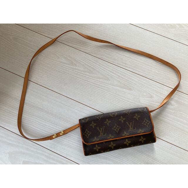 LOUIS VUITTON ウエストポーチ　バッグ