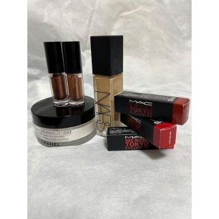 ナーズ(NARS)のデパコスセット　まとめ売りのみ。(ファンデーション)