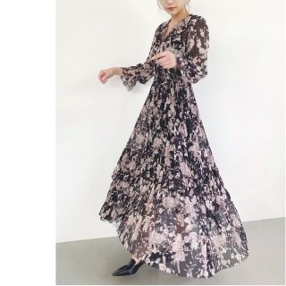 Flower Chiffon Pleated one-piece(ロングワンピース/マキシワンピース)