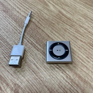 アイポッド(iPod)のiPod shuffle 4世代　2GB シルバー(ポータブルプレーヤー)