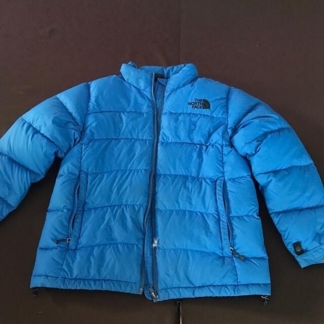 THE NORTH FACE おしゃれ！ノースフェイス ダウン 140cm ブルーの通販 by スプリングスノーshop｜ザノースフェイスならラクマ