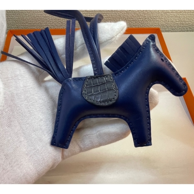 でおすすめアイテム。 Hermes 【国内入手困難】エルメス ロデオ