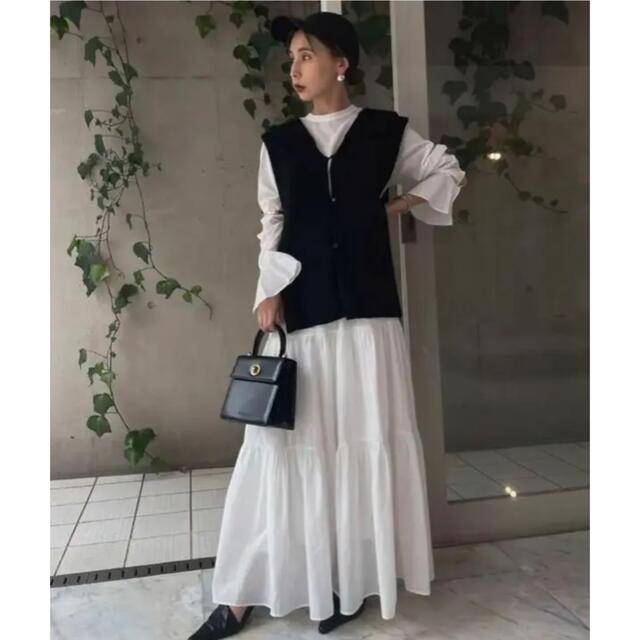 Ameri VINTAGE(アメリヴィンテージ)のCOLLAR KNIT VEST WITH DRESS レディースのワンピース(ロングワンピース/マキシワンピース)の商品写真