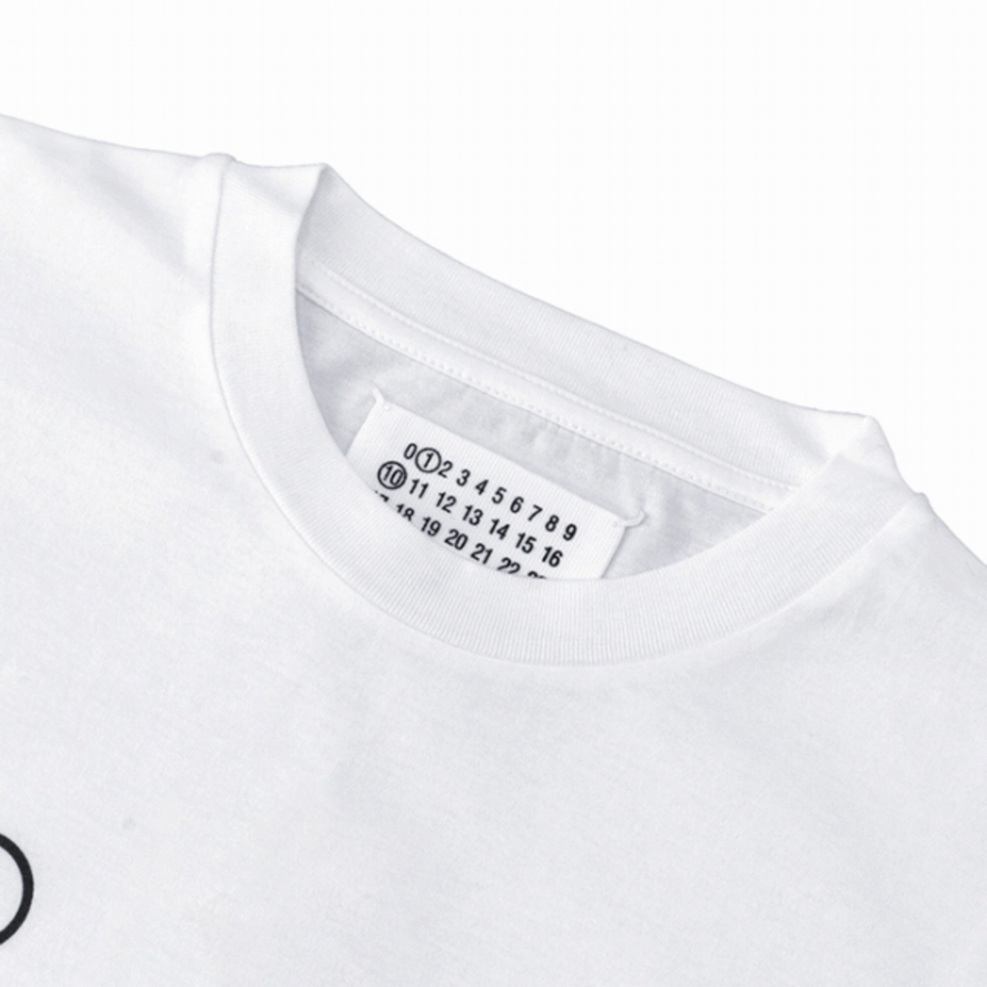 Maison Martin Margiela(マルタンマルジェラ)のメゾン マルジェラ MAISON MARGIELA Tシャツ ナンバリング ロゴ スウェットシャツ S51GC0516 S22816 100 レディースのトップス(Tシャツ(半袖/袖なし))の商品写真