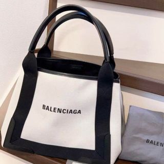バレンシアガバッグの通販 2,000点以上 | BALENCIAGA BAGを買うならラクマ バレンシアガバッグの通販 2,000点以上 | BALENCIAGA BAGを買うならラクマ