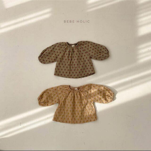 ZARA KIDS(ザラキッズ)のBEBE HOLIC フラワーブラウス　S キッズ/ベビー/マタニティのベビー服(~85cm)(シャツ/カットソー)の商品写真