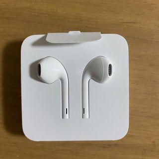 アイフォーン(iPhone)の新品未使用　純正iPhone11 イヤホン(ヘッドフォン/イヤフォン)