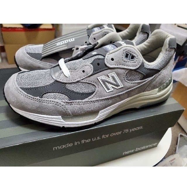 New Balance(ニューバランス)のNew balance M992 GR  26.0 ワイズD（新品・未使用） メンズの靴/シューズ(スニーカー)の商品写真