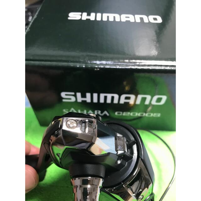 SHIMANO(シマノ)の22サハラ　C2000S 新品未使用　おまけ付 スポーツ/アウトドアのフィッシング(リール)の商品写真