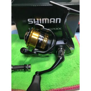 シマノ(SHIMANO)の22サハラ　C2000S 新品未使用　おまけ付(リール)