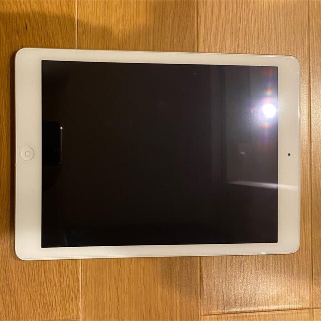 iPad(アイパッド)のiPad Air 第一世代　専用ケース付き スマホ/家電/カメラのPC/タブレット(タブレット)の商品写真