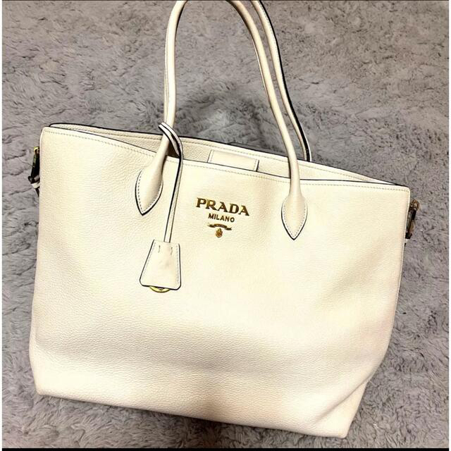 円高還元 PRADA プラダ トートバッグ - トートバッグ