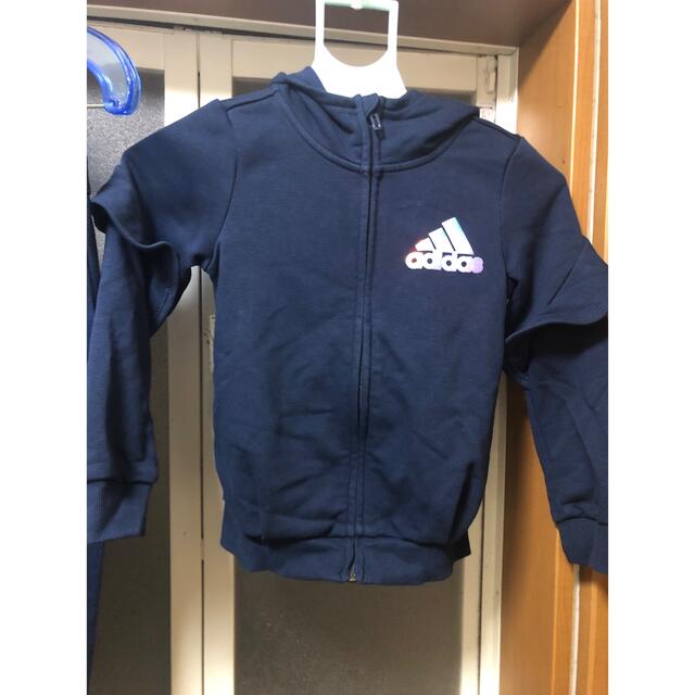 adidas(アディダス)のアディダス　adidas 上下　セットアップ キッズ/ベビー/マタニティのキッズ服女の子用(90cm~)(その他)の商品写真